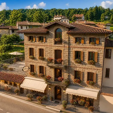 Lo Stregatto Alle Alpi Hotel