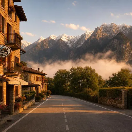 Lo Stregatto Alle Alpi Hotel *